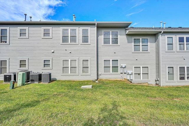 1913 S Clearing RD, Salem, VA 24153