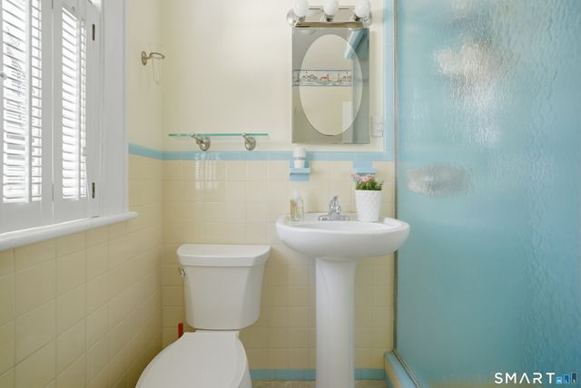 224 Homeland Street, Fairfield, CT 06825