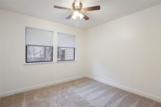 28 Sawmill Grove Lane, The Woodlands, TX 77380