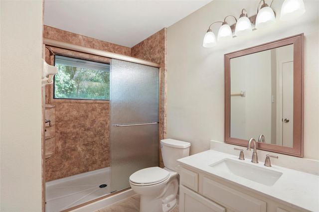 28 Sawmill Grove Lane, The Woodlands, TX 77380