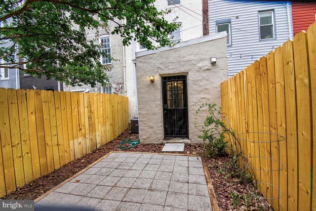 1027 6TH ST NE, Washington, DC 20002