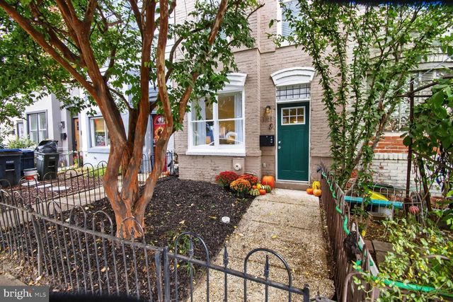 1027 6TH ST NE, Washington, DC 20002