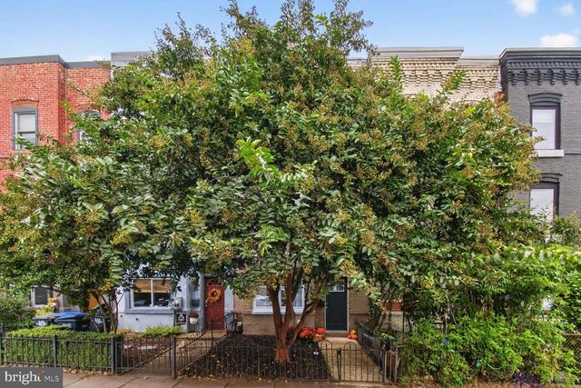 1027 6TH ST NE, Washington, DC 20002