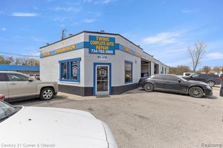 23940 Gibraltar Road, Flat Rock, MI 48134