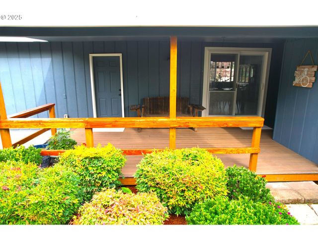 132 ASPEN Ct, Roseburg, OR 97471