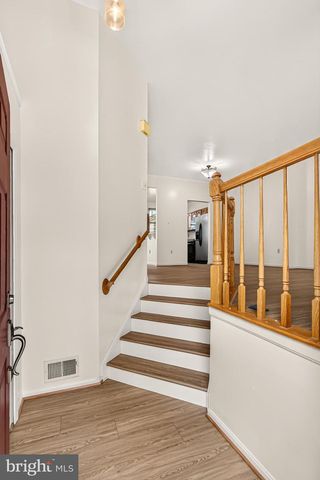 14637 STREAM POND DR, Centreville, VA 20120
