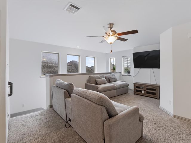 1387 Bonanza Lane, Lewisville, TX 75077