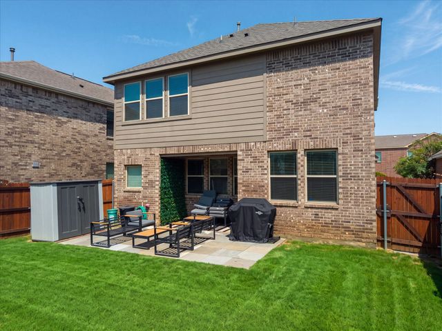 1387 Bonanza Lane, Lewisville, TX 75077