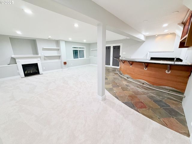 3492 VISTA RIDGE Dr, West Linn, OR 97068