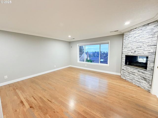 3492 VISTA RIDGE Dr, West Linn, OR 97068