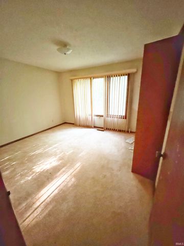 694 N 400 W, West Lafayette, IN 47906