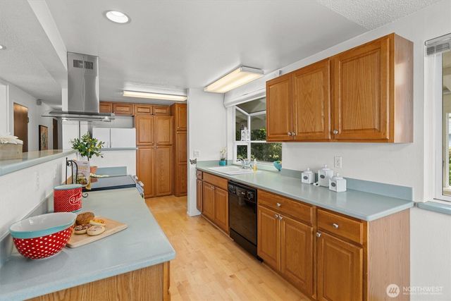 603 151st Avenue Ct SW, Lakebay, WA 98349