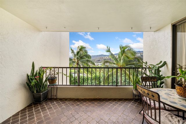 500 Lunalilo Home Road 26L, Honolulu, HI 96825