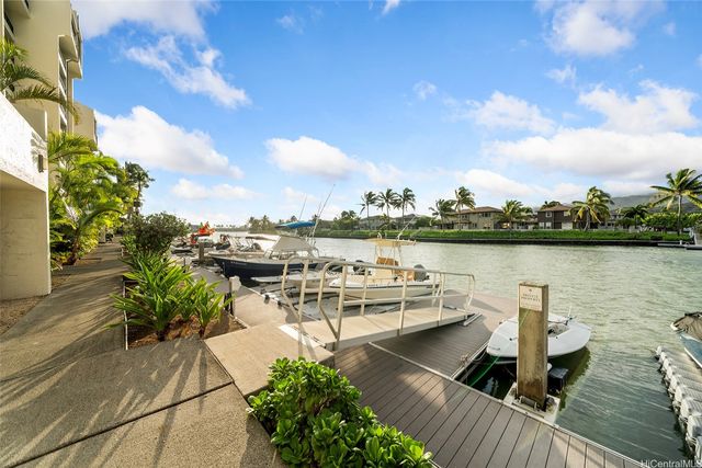 500 Lunalilo Home Road 26L, Honolulu, HI 96825