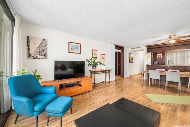 500 Lunalilo Home Road 26L, Honolulu, HI 96825