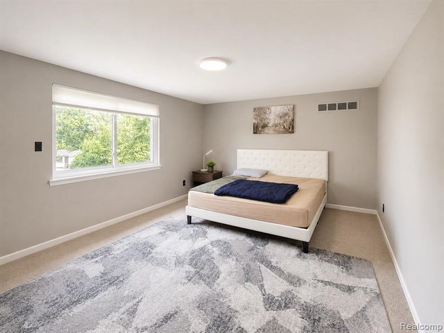 2754 Denise Drive, Troy, MI 48085