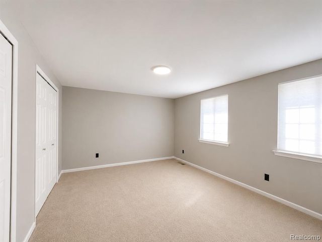2754 Denise Drive, Troy, MI 48085