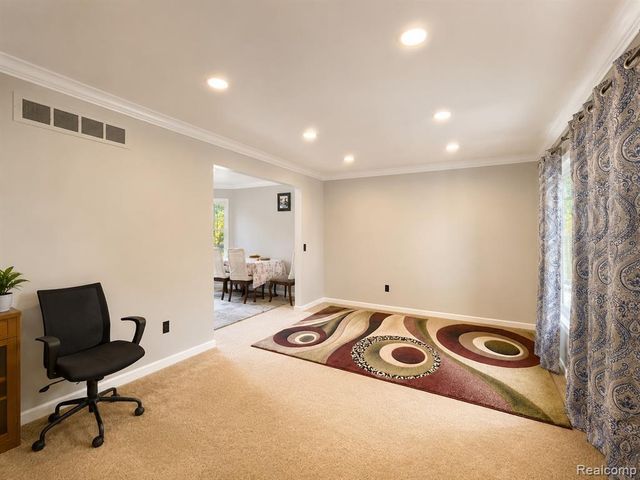 2754 Denise Drive, Troy, MI 48085