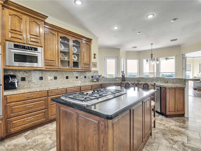 9265 Wren Lane, Bellville, TX 77418