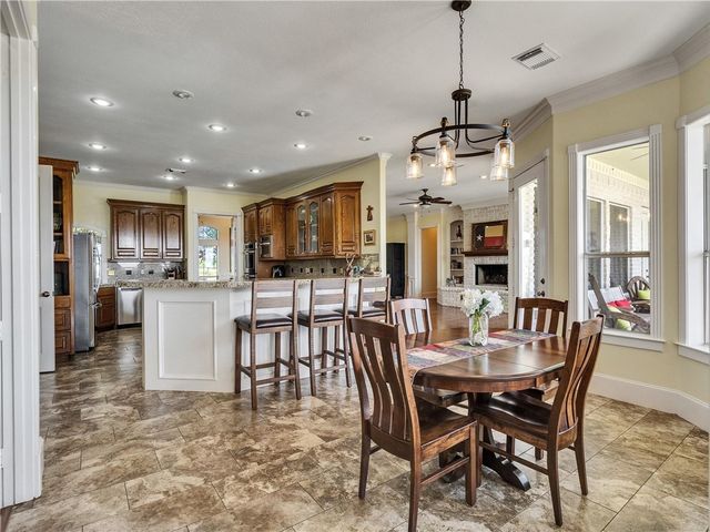 9265 Wren Lane, Bellville, TX 77418