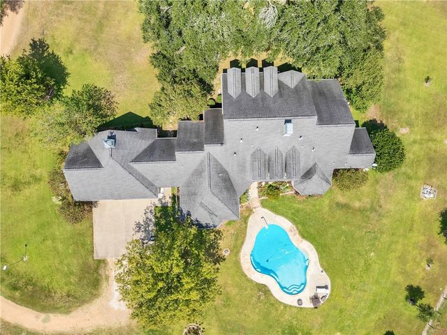 9265 Wren Lane, Bellville, TX 77418