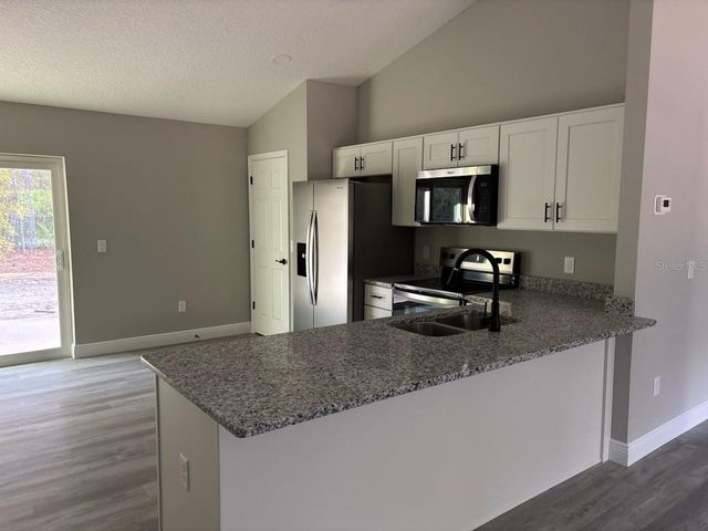 9175 N COMMODORE DRIVE, Dunnellon, FL 34434