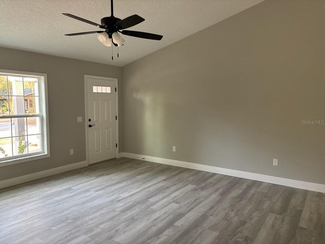 9175 N COMMODORE DRIVE, Dunnellon, FL 34434