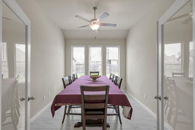 32335 Noble Creek Drive, Conroe, TX 77385