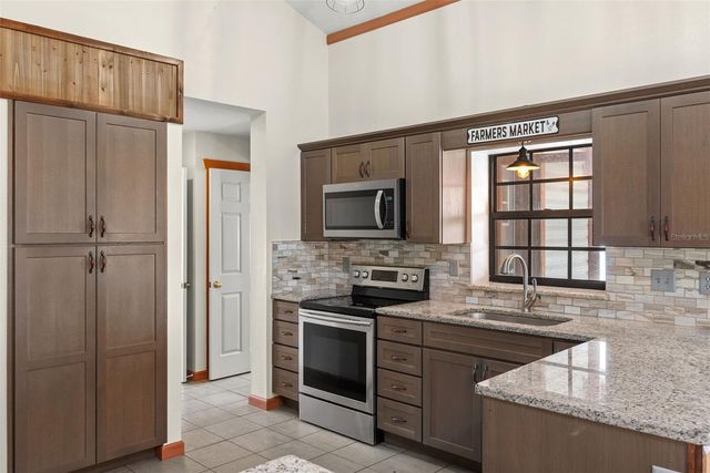 17620 POYNER ROAD N, Polk City, FL 33868