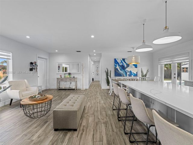 12842 SW 20th St, Miami, FL 33175