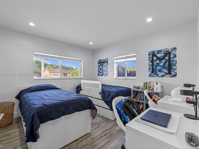 12842 SW 20th St, Miami, FL 33175