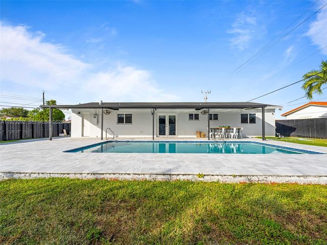 12842 SW 20th St, Miami, FL 33175