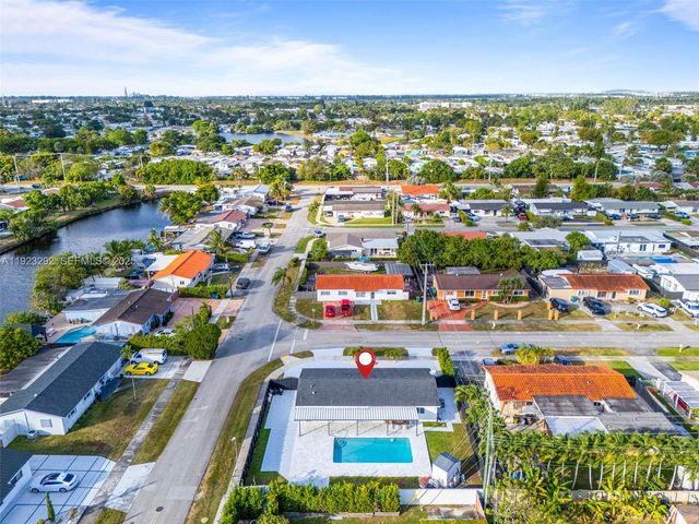 12842 SW 20th St, Miami, FL 33175