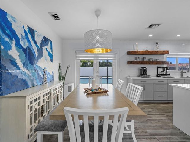 12842 SW 20th St, Miami, FL 33175