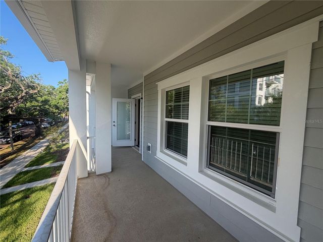 1427 W CHESTNUT STREET, Tampa, FL 33607