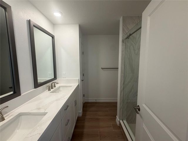 1427 W CHESTNUT STREET, Tampa, FL 33607