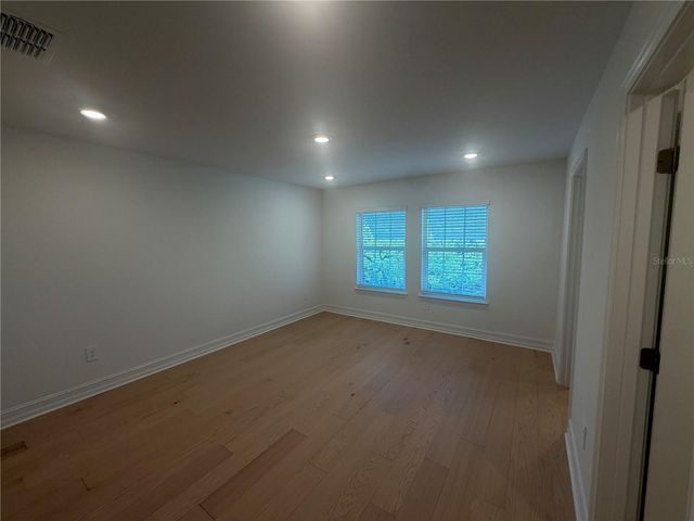 1427 W CHESTNUT STREET, Tampa, FL 33607