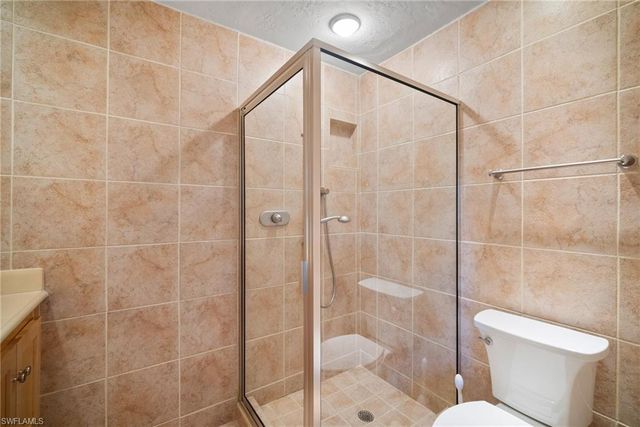 319 Pirates Bight, Naples, FL 34103