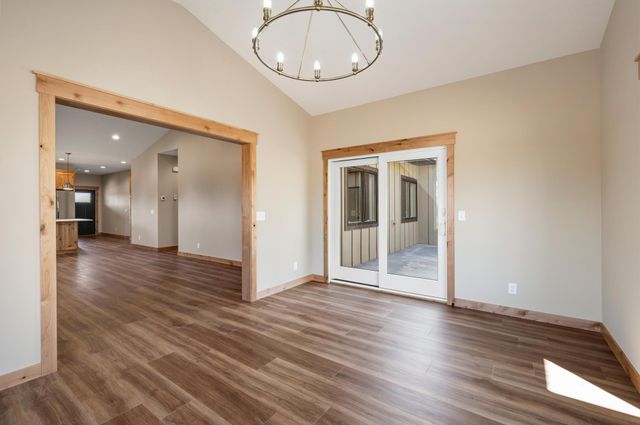 1093 Legend Lane, River Falls, WI 54022