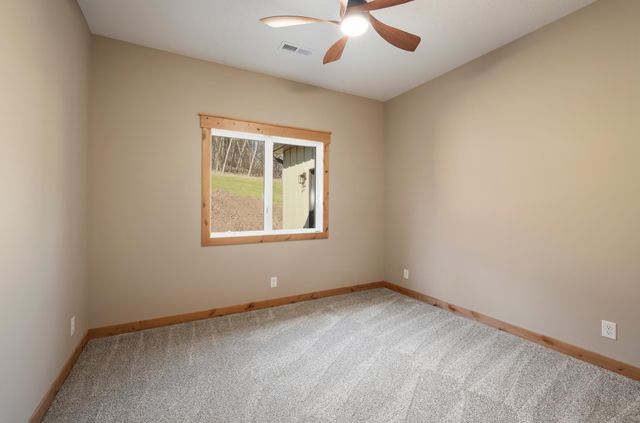 1093 Legend Lane, River Falls, WI 54022