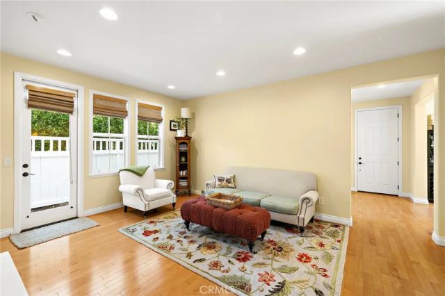 8 Earthen Court, Ladera Ranch, CA 92694