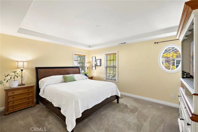 8 Earthen Court, Ladera Ranch, CA 92694