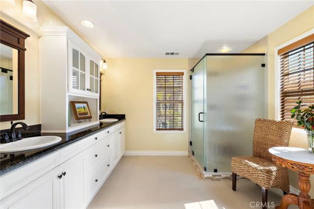 8 Earthen Court, Ladera Ranch, CA 92694