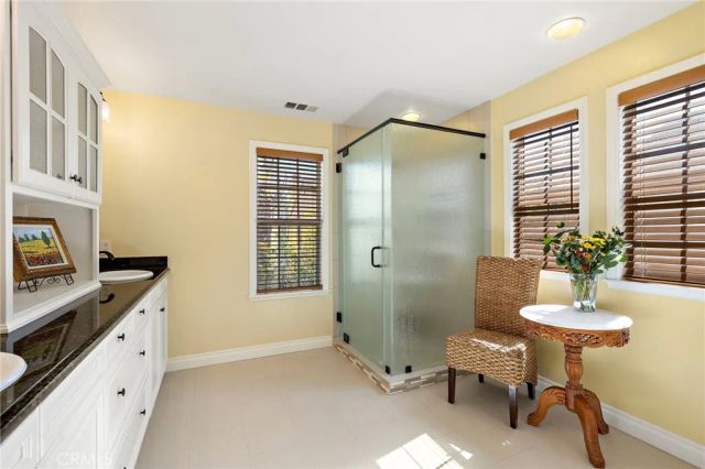 8 Earthen Court, Ladera Ranch, CA 92694