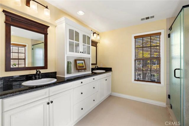 8 Earthen Court, Ladera Ranch, CA 92694