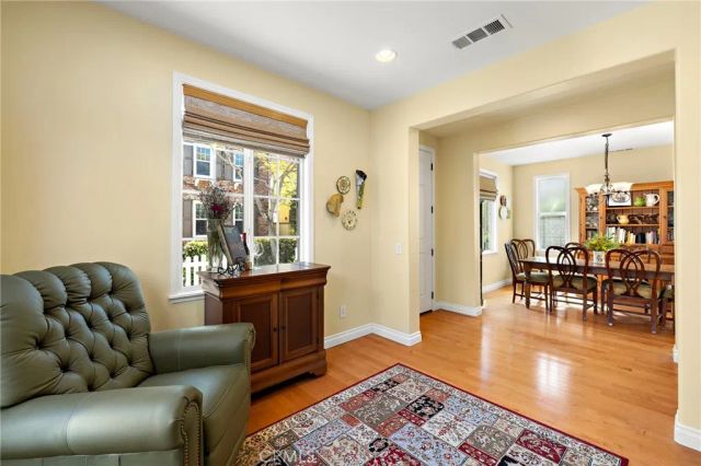 8 Earthen Court, Ladera Ranch, CA 92694