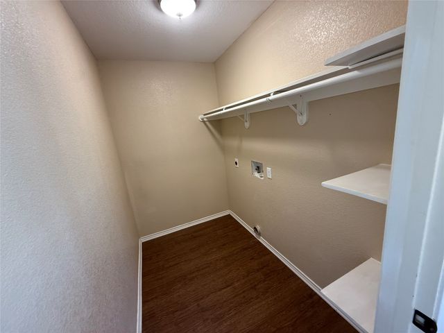 101 Donna Street, Alvarado, TX 76009