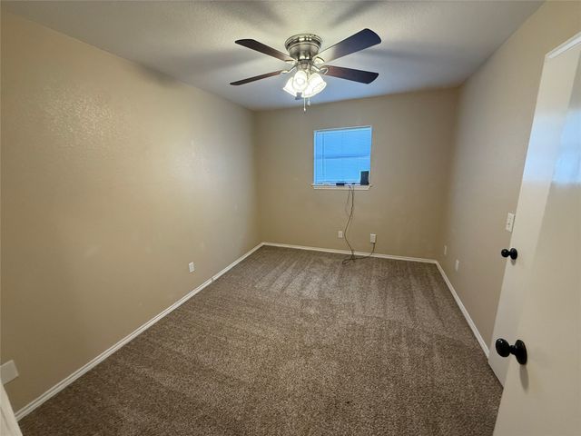101 Donna Street, Alvarado, TX 76009
