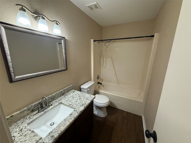 101 Donna Street, Alvarado, TX 76009