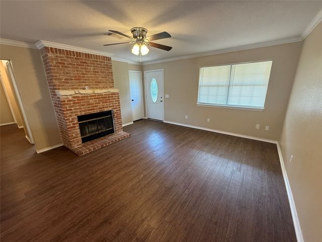 101 Donna Street, Alvarado, TX 76009
